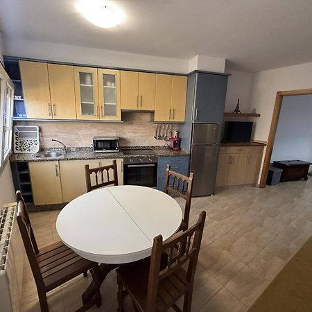 Grupo Gontad Apartamento Travesia Da Agra โอโกรูญา ภายนอก รูปภาพ